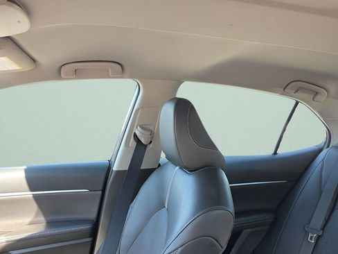 Used 2023 Toyota Camry XSE FWD image 19