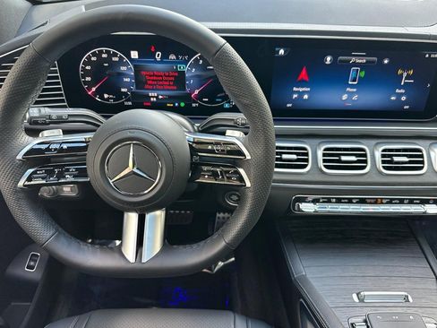 New 2026 Mercedes-Benz GLS 450 4MATIC image 26