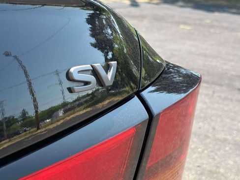 Used 2024 Nissan Altima 2.5 SV FWD image 11