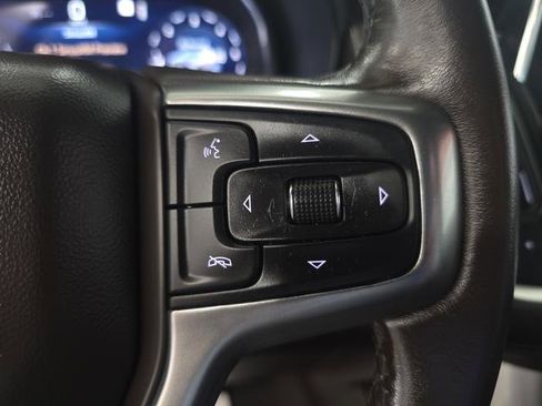 Used 2022 Chevrolet Suburban LT image 14