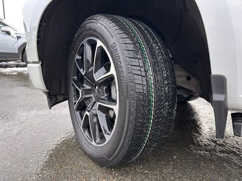 Used 2022 Chevrolet Silverado 1500 High Country w/ High Country Premium Package image 15