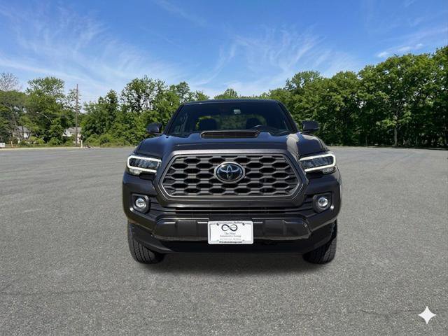 Used 2023 Toyota Tacoma TRD Sport AWD/4WD image 3