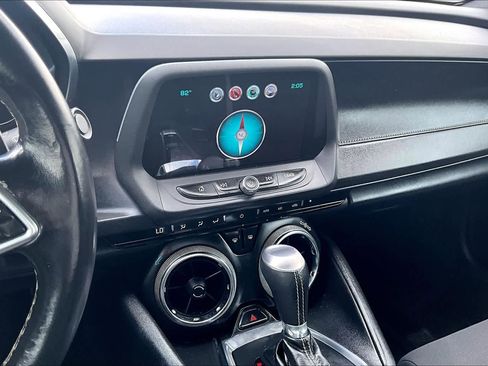 Used 2016 Chevrolet Camaro LT w/ Technology Package RWD image 7