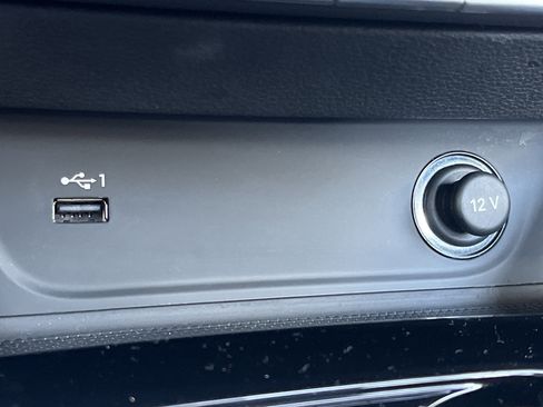 Used 2024 Audi A4 2.0T Premium Plus image 8