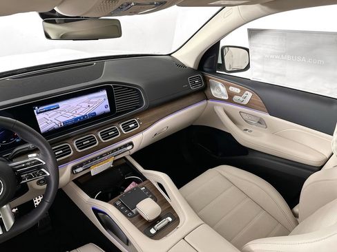 New 2026 Mercedes-Benz GLS 450 4MATIC image 25