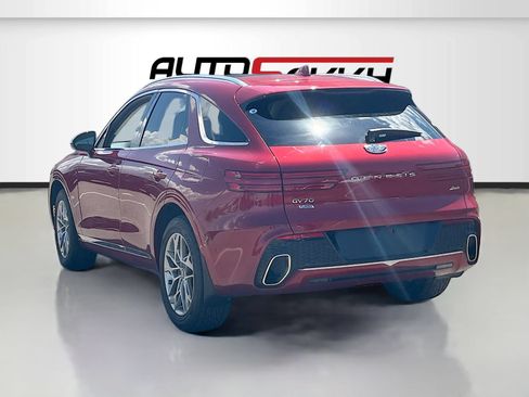 Used 2023 Genesis GV70 2.5T w/ Advanced Package AWD/4WD image 5