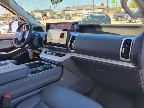 New 2026 Ford Expedition Max Active RWD image 13