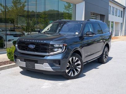 Used 2025 Ford Expedition Platinum w/ Driver's Package