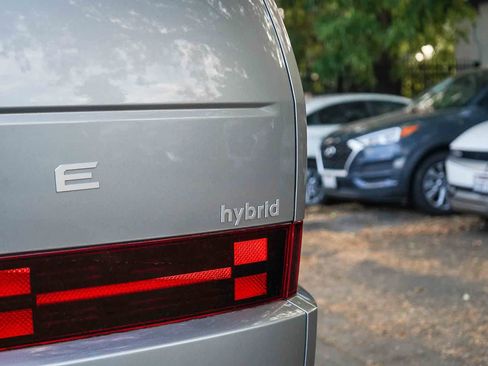 New 2026 Hyundai Santa Fe SE image 9