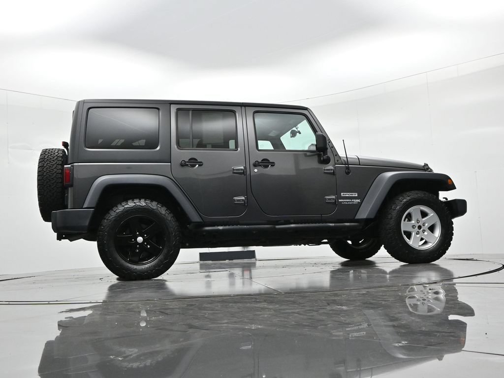 Used 2018 Jeep Wrangler Unlimited Sport S AWD/4WD image 22