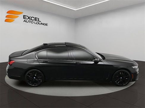 Used 2020 BMW 750i xDrive 750i xDrive w/ M Sport Package image 63