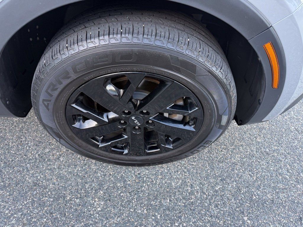 Used 2022 Kia Sorento S AWD/4WD image 10