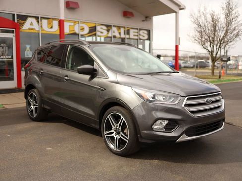 Used 2019 Ford Escape SEL AWD/4WD image 3