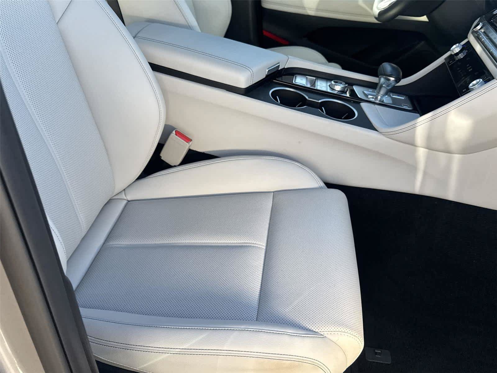 Used 2025 Genesis G70 2.5T AWD/4WD image 16