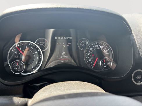 Used 2023 RAM 1500 Big Horn AWD/4WD image 10