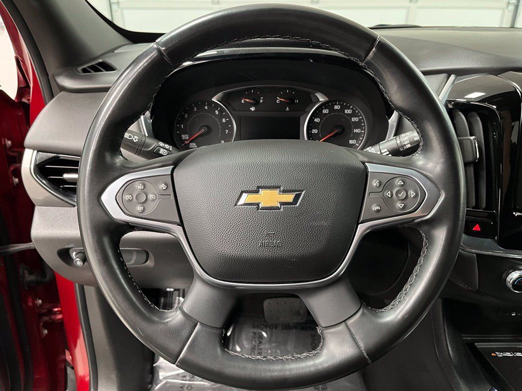 Used 2023 Chevrolet Traverse LT AWD/4WD image 26