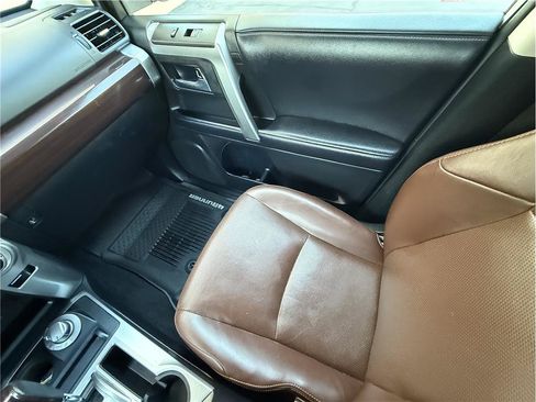 Used 2018 Toyota 4Runner Limited AWD/4WD image 12