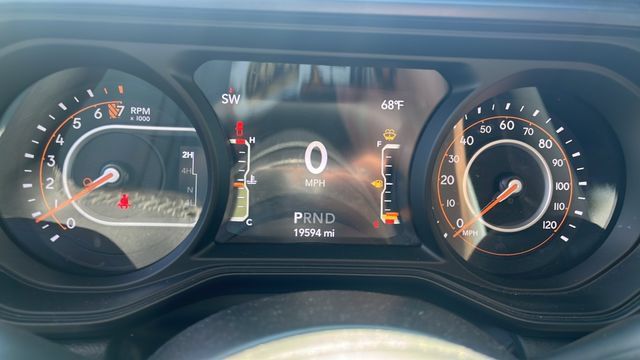Used 2026 Jeep Gladiator Mojave AWD/4WD image 12