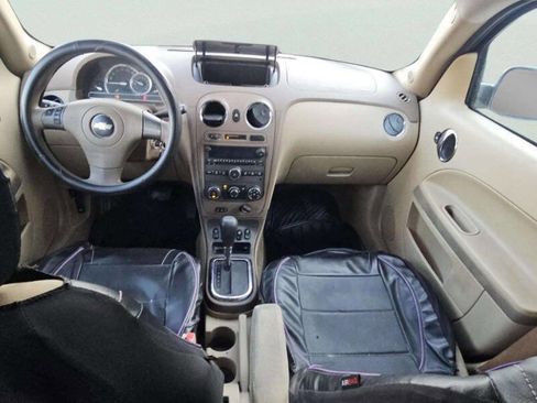 Used 2006 Chevrolet HHR LT image 9