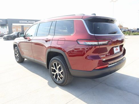 New 2025 Jeep Grand Cherokee L Limited w/ Luxury Tech Group II image 25