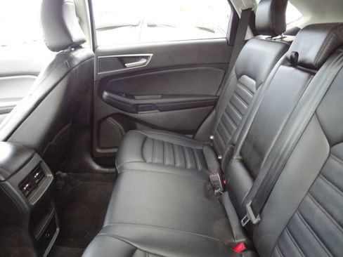 Used 2024 Ford Edge SEL image 10