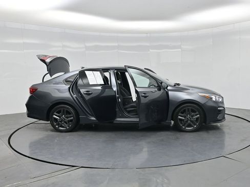 Used 2021 Kia Forte GT-Line FWD image 3
