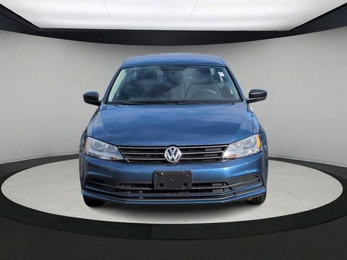 Used 2015 Volkswagen Jetta S image 3
