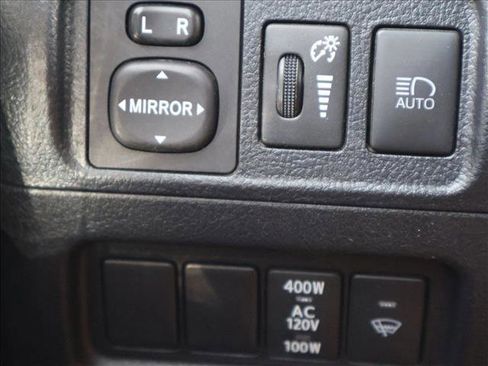 Used 2024 Toyota 4Runner TRD Off-Road AWD/4WD image 16