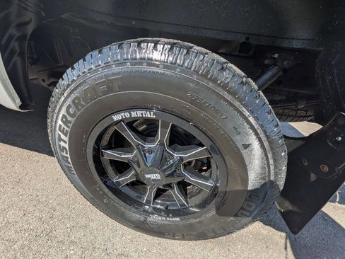 Used 2019 Ford F150 XLT image 12