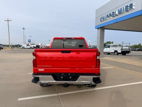 Used 2025 Chevrolet Silverado 1500 LT AWD/4WD image 9