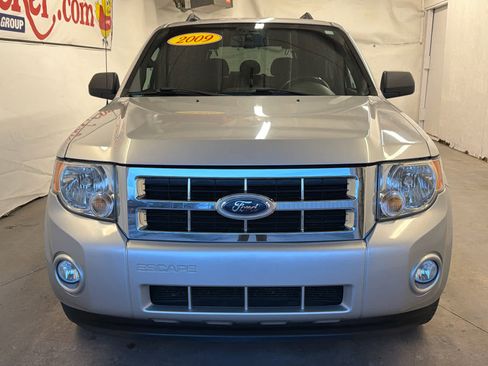 Used 2009 Ford Escape XLT image 3