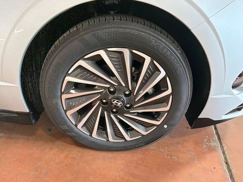 New 2026 Hyundai Sonata SEL FWD image 10