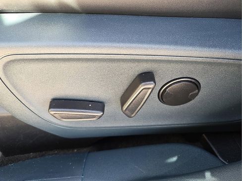 Used 2025 Ford Maverick Lariat w/ Black Appearance Package image 15