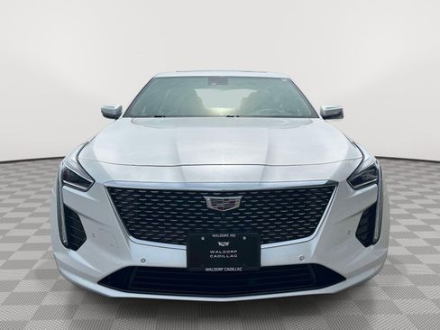 Used 2019 Cadillac CT6 Premium Luxury RWD image 2