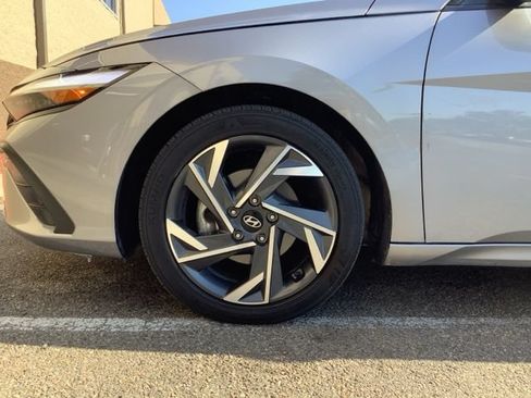 Used 2025 Hyundai Elantra Sport w/ Cargo Package FWD image 35