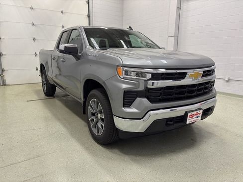 New 2026 Chevrolet Silverado 1500 LT image 2