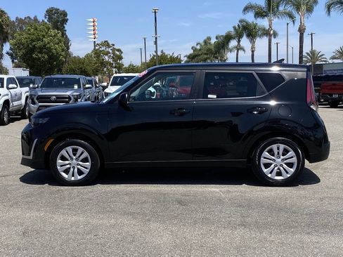 Used 2025 Kia Soul LX FWD image 39