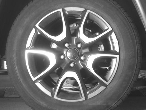 Used 2025 Jeep Compass Trailhawk AWD/4WD image 15