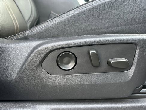 Used 2023 Chevrolet Silverado 1500 High Country w/ High Country Premium Package image 21