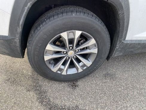 Used 2025 Chevrolet Equinox LT image 19