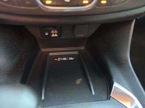 Certified 2023 Chevrolet Traverse Premier image 21