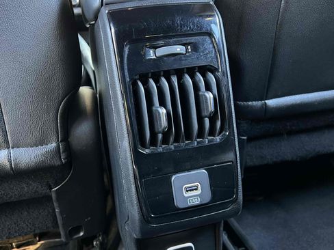 Used 2025 Jeep Compass Limited image 36