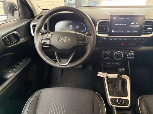 New 2026 Hyundai Venue SEL FWD image 12