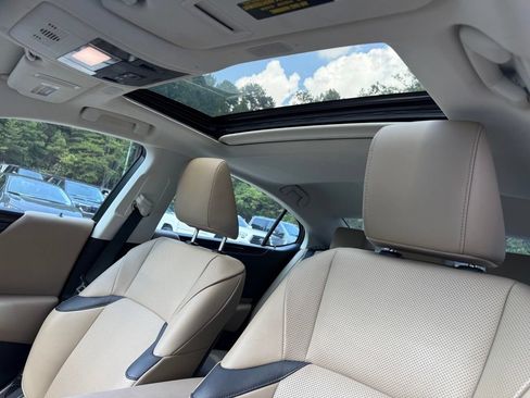 Used 2020 Lexus ES 350 w/ Premium Package FWD image 11