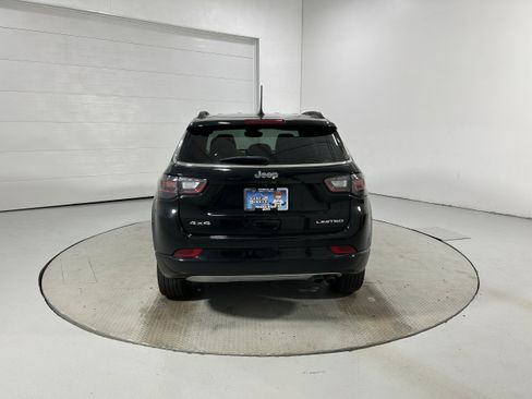 Used 2022 Jeep Compass Limited w/ Elite Group AWD/4WD image 32