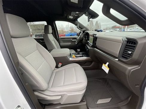 New 2025 Chevrolet Silverado 1500 LT w/ Convenience Package II RWD image 29