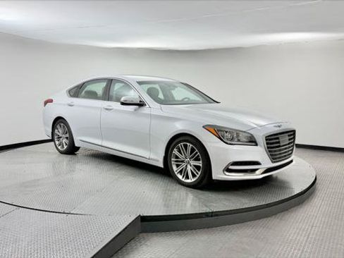 Used 2018 Genesis G80 3.8 RWD image 11