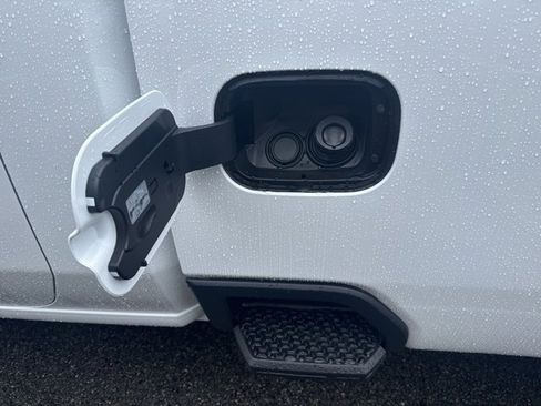 New 2025 GMC Sierra 2500 Pro w/ 1SA Pro Safety Plus Package image 22