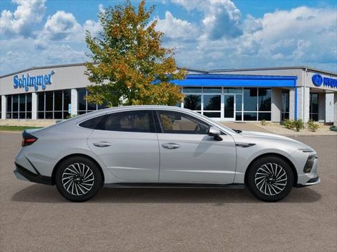 New 2025 Hyundai Sonata SEL image 7