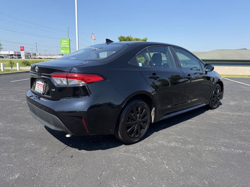 Used 2024 Toyota Corolla LE FWD image 8